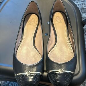 TORY BURCH size 9 black leather flats
